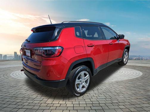 2025 Jeep Compass Trailhawk