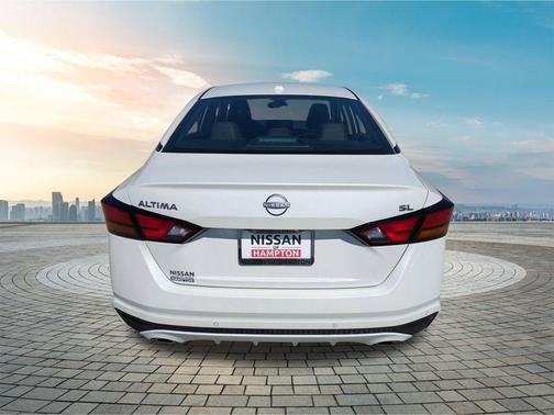 2025 Nissan Altima SL FWD