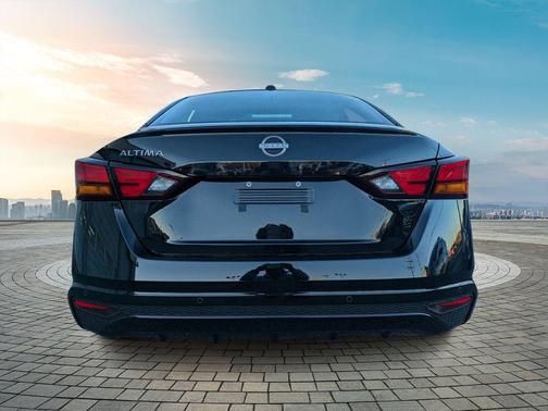 2025 Nissan Altima S FWD