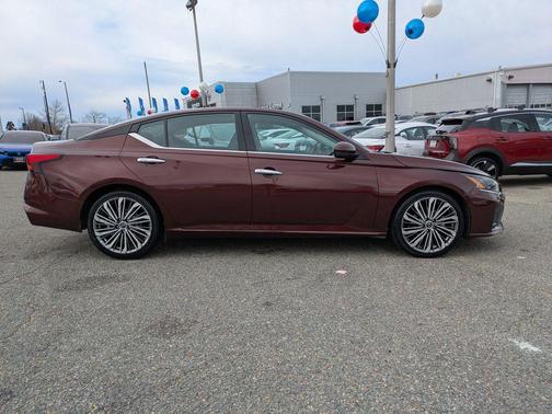 2023 Nissan Altima 2.5 SL