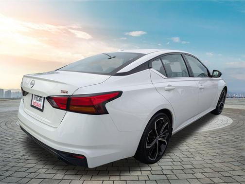2023 Nissan Altima SR FWD