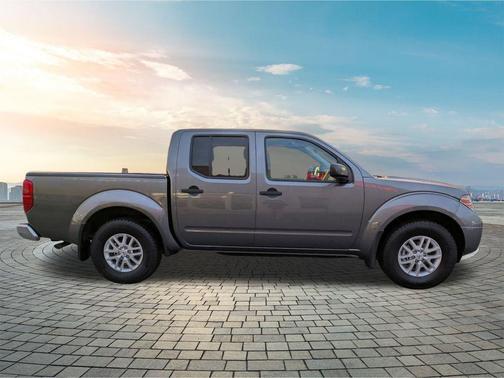 2021 Nissan Frontier SV