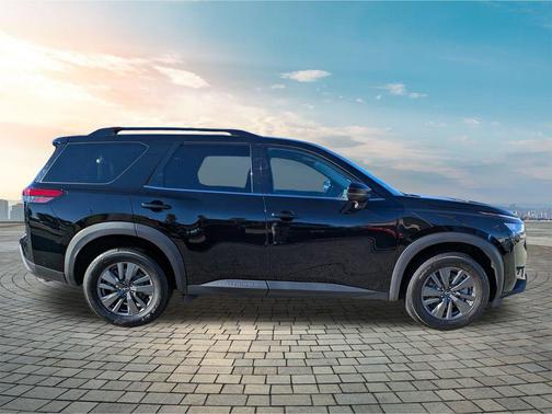 2024 Nissan Pathfinder SV FWD