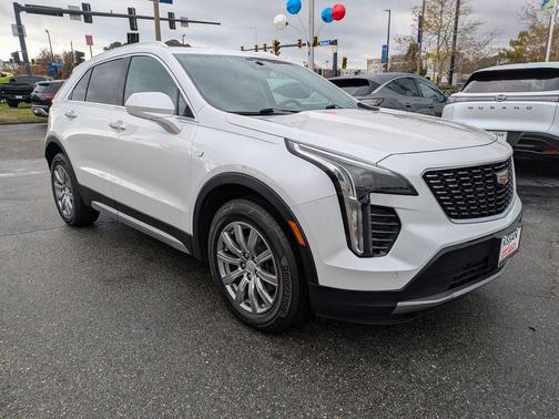 2019 Cadillac XT4 Premium Luxury