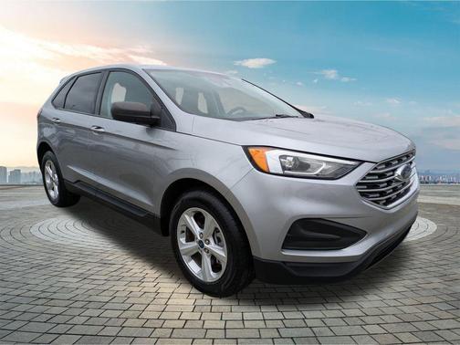 2021 Ford Edge SE