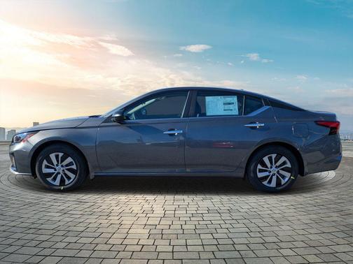 2025 Nissan Altima S FWD