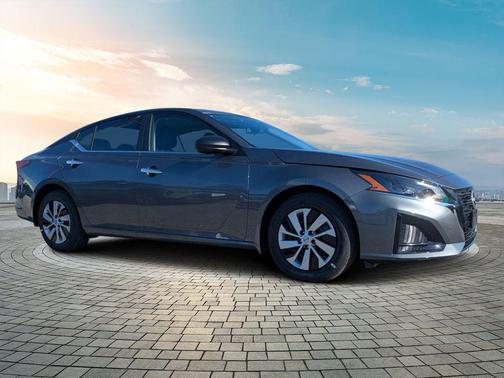 2025 Nissan Altima S FWD