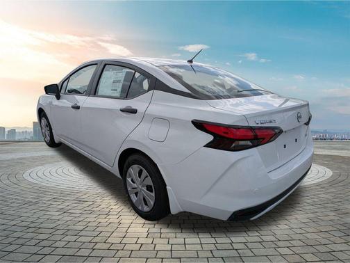 2025 Nissan Versa 1.6 S