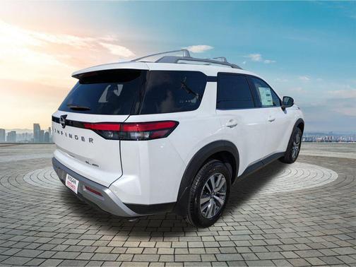 2025 Nissan Pathfinder SL 4WD