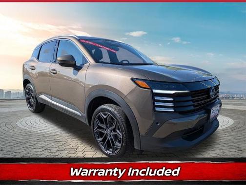 Canyon Bronze M 2025 Nissan Kicks SR