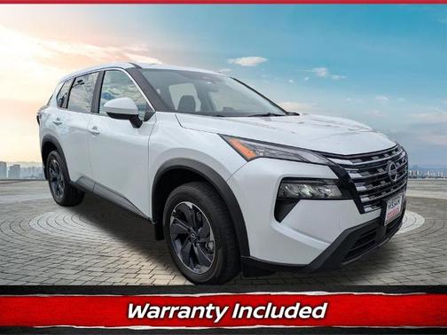 Everest White P 2025 Nissan Rogue SV