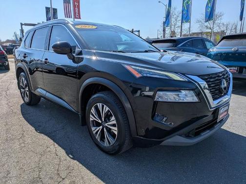 2022 Nissan Rogue SV