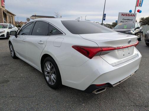 2022 Toyota Avalon XLE
