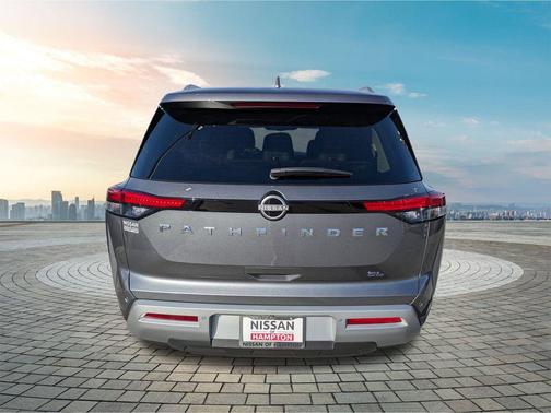 2025 Nissan Pathfinder SL FWD