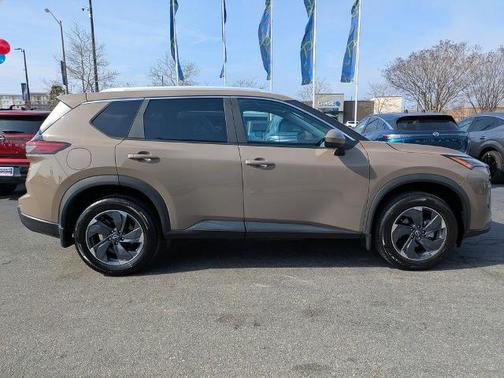 2025 Nissan Rogue SV