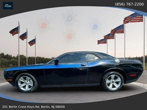 2017 Dodge Challenger SXT