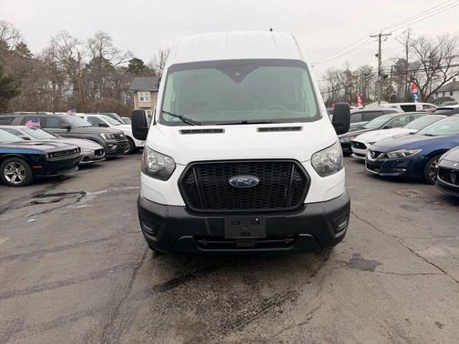 2022 Ford Transit-250 Base