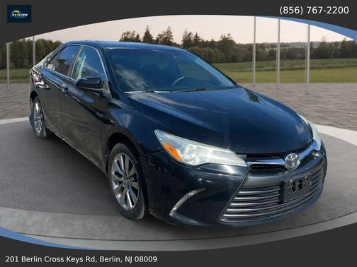 Midnight Black Metallic 2017 Toyota Camry XSE