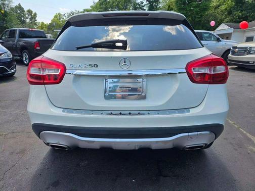 2018 Mercedes-Benz GLA 250 Base