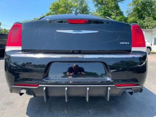 2018 Chrysler 300 Touring