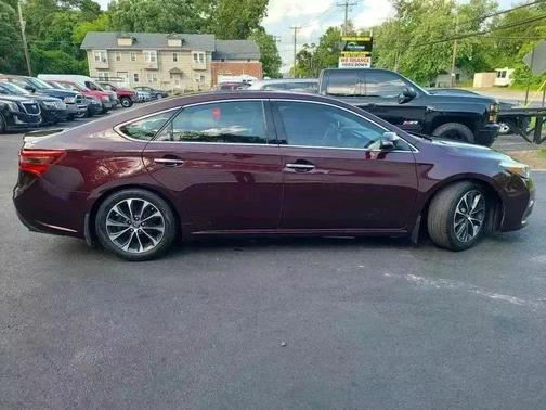 2018 Toyota Avalon XLE