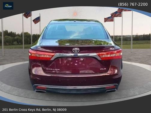 2018 Toyota Avalon XLE