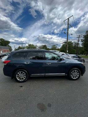 2014 Nissan Pathfinder SL