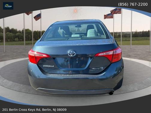 Gray 2017 Toyota Corolla LE