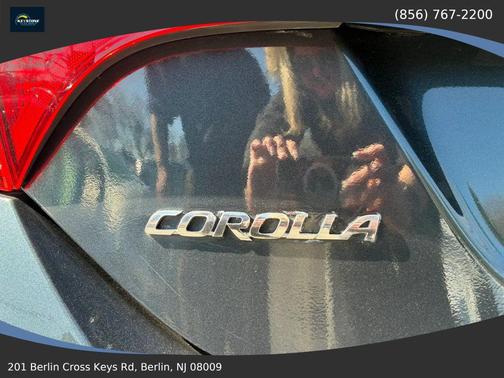 Gray 2017 Toyota Corolla LE