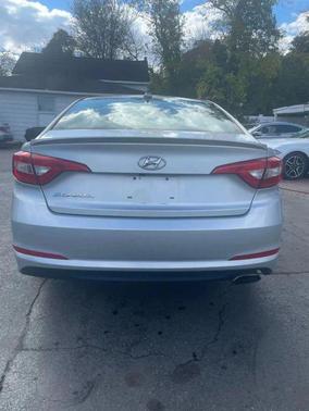 2016 Hyundai SONATA SE