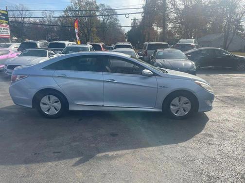 2013 Hyundai SONATA Hybrid Base