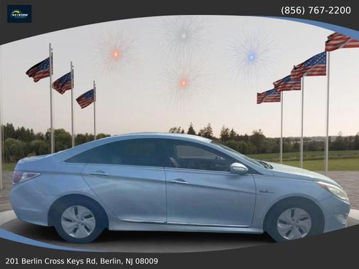 Blue Sky Metallic 2013 Hyundai SONATA Hybrid Base