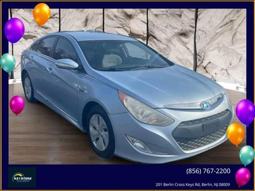 Blue Sky Metallic 2013 Hyundai SONATA Hybrid Base Sedan