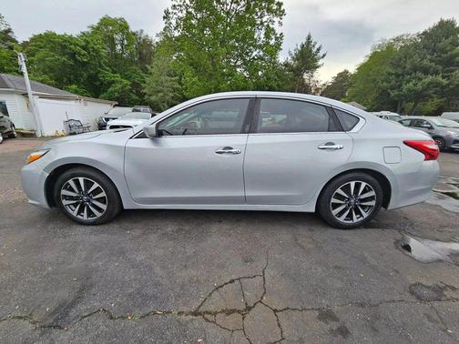 2017 Nissan Altima 2.5 SV