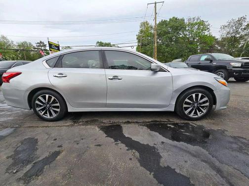 2017 Nissan Altima 2.5 SV