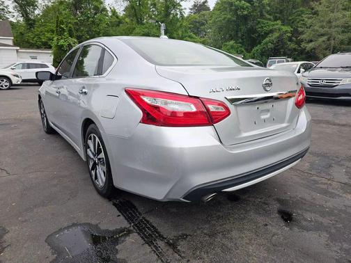 2017 Nissan Altima 2.5 SV
