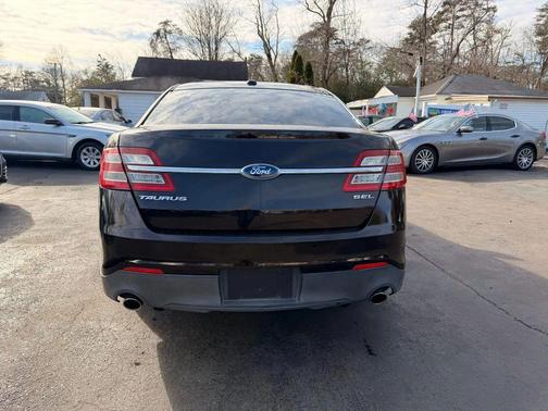 2013 Ford Taurus SEL
