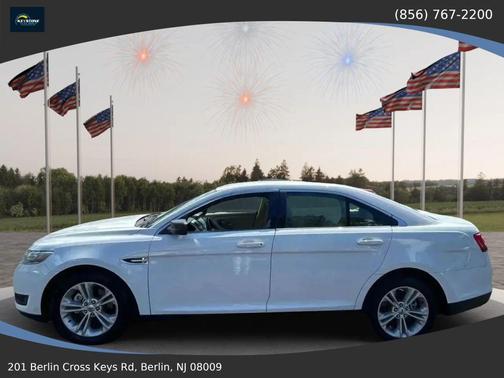 Oxford White 2019 Ford Taurus SE