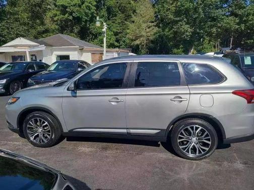 2018 Mitsubishi Outlander SE