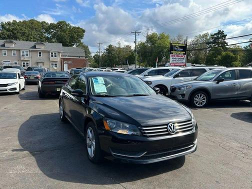 2014 Volkswagen Passat 1.8T S