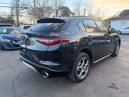 2020 Alfa Romeo Stelvio Sport