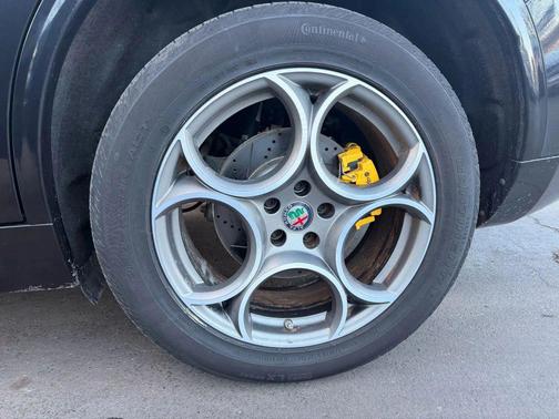 2020 Alfa Romeo Stelvio Sport