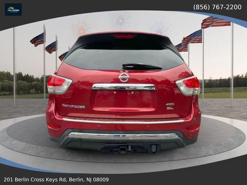 2015 Nissan Pathfinder SL