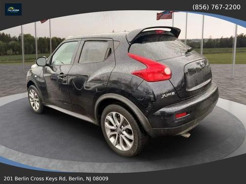 Sapphire Black 2011 Nissan Juke SL