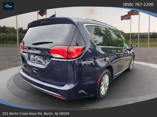 2018 Chrysler Pacifica Touring-L