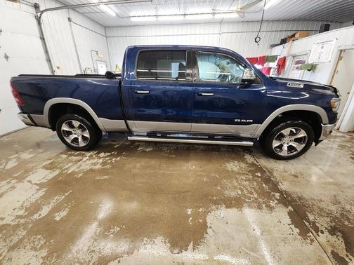 Patriot Blue Pearlcoat 2019 RAM 1500 Laramie