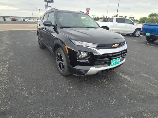 Mosaic Black Metallic 2023 Chevrolet Trailblazer LT
