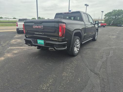Onyx Black 2023 GMC Sierra 1500 Denali
