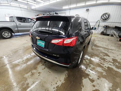 Midnight Blue Metallic 2020 Chevrolet Equinox 1LT