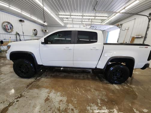 Summit White 2022 Chevrolet Colorado ZR2